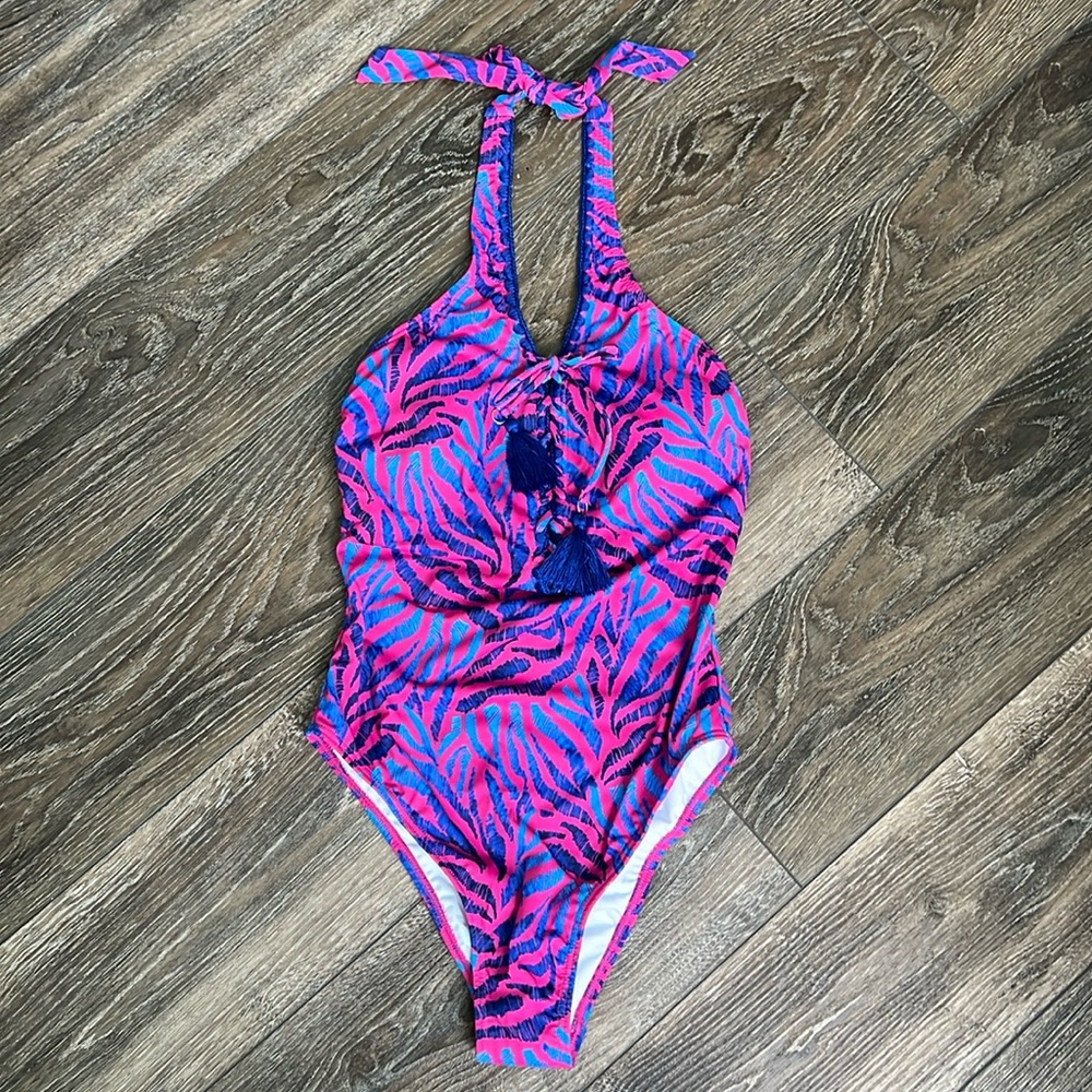Swimsuit - Picture 3 of 14